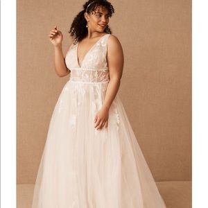 BHLDN Willowby by Watters Hearst Gown, Size 24, new with tags and unaltered